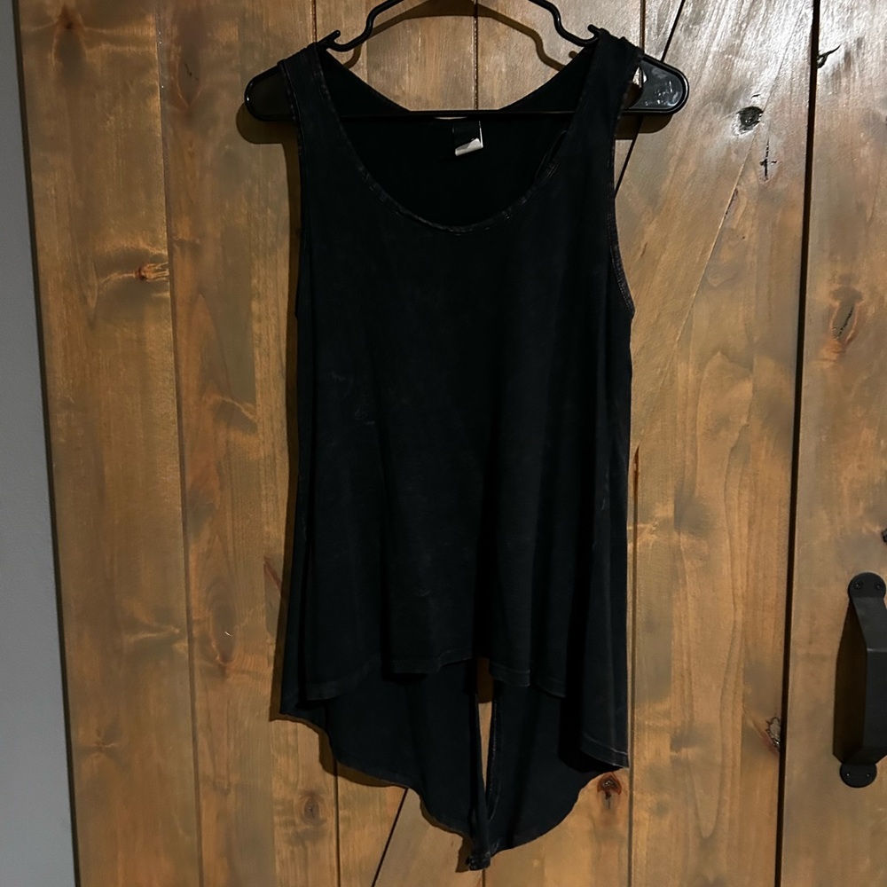Black Sleeveless High-Low Women’s Tank Top